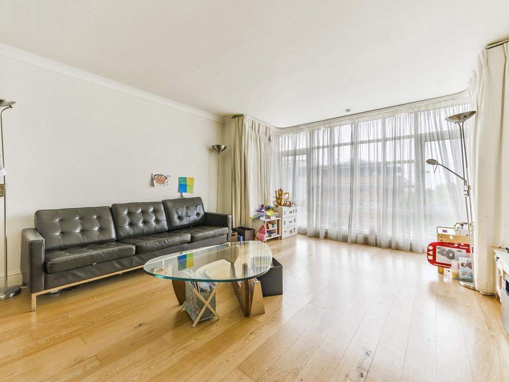 2 bed flat for sale in Abbey Road, London NW8, £1,250,000