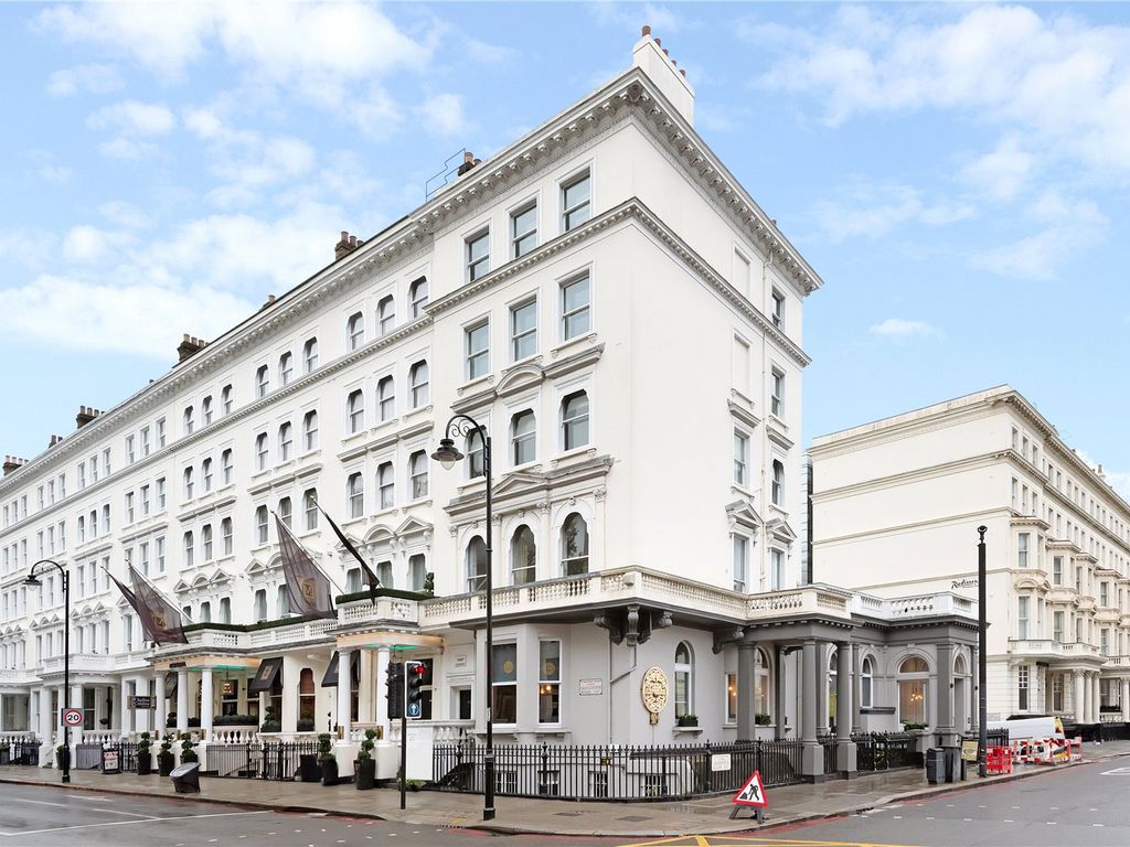 3 bed flat for sale in Atherstone House, 69A Gloucester Road SW7, £2,250,000