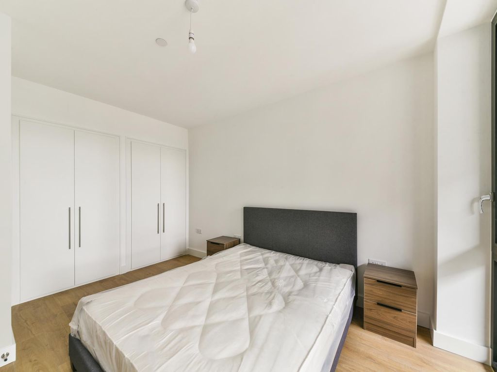 1 bed flat to rent in Tellicherry Court, Aberfeldy Village, London E14, £2,037 pcm