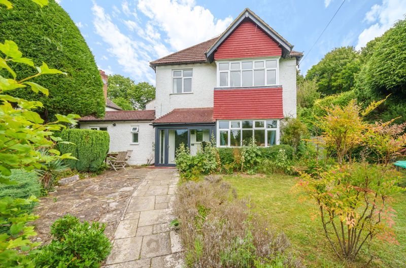 4 bed detached house for sale in Haydn Avenue, Purley CR8, £799,950