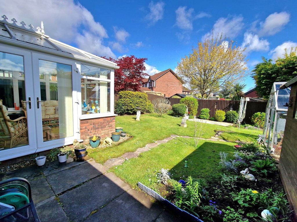 3 bed detached house for sale in The Shires, Marshfield, Cardiff. CF3, £390,000