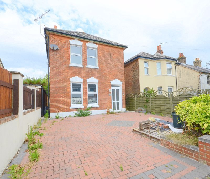3 bed detached house for sale in Victoria Road, Bournemouth BH1, £340,000