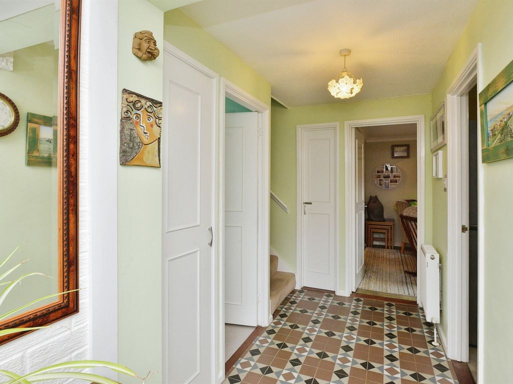 3 bed link-detached house for sale in Albury Court, Great Holm, Milton Keynes MK8, £375,000