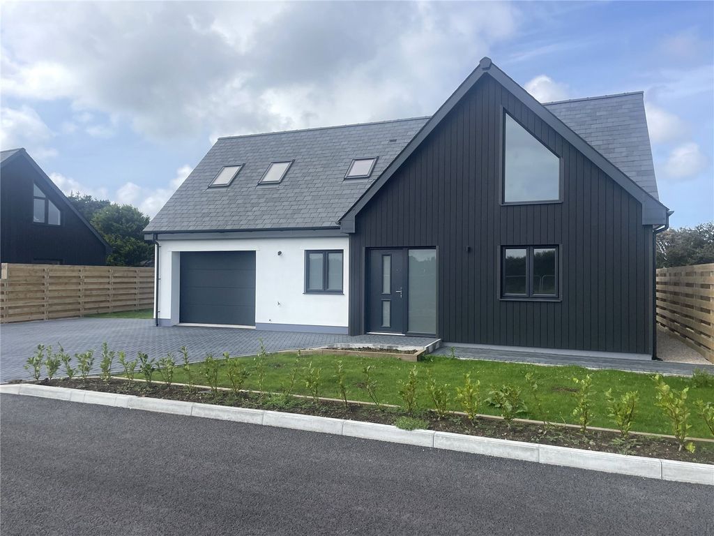 4 bed detached house for sale in St Buryan, Penzance, Cornwall TR19, £595,000