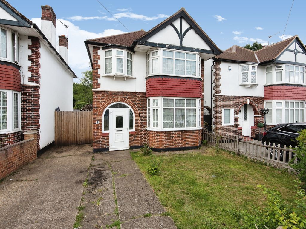 3 bed detached house for sale in Manor Drive North, New Malden KT3, £700,000