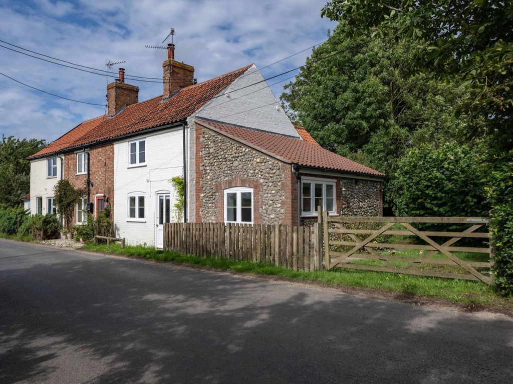 2 bed cottage for sale in Hindringham Road, Binham, Fakenham NR21, £425,000