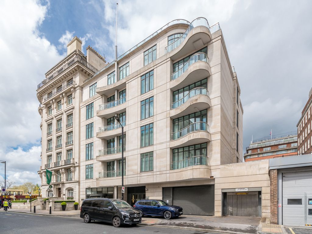 1 bed penthouse for sale in North Row, Mayfair W1K, £1,995,000