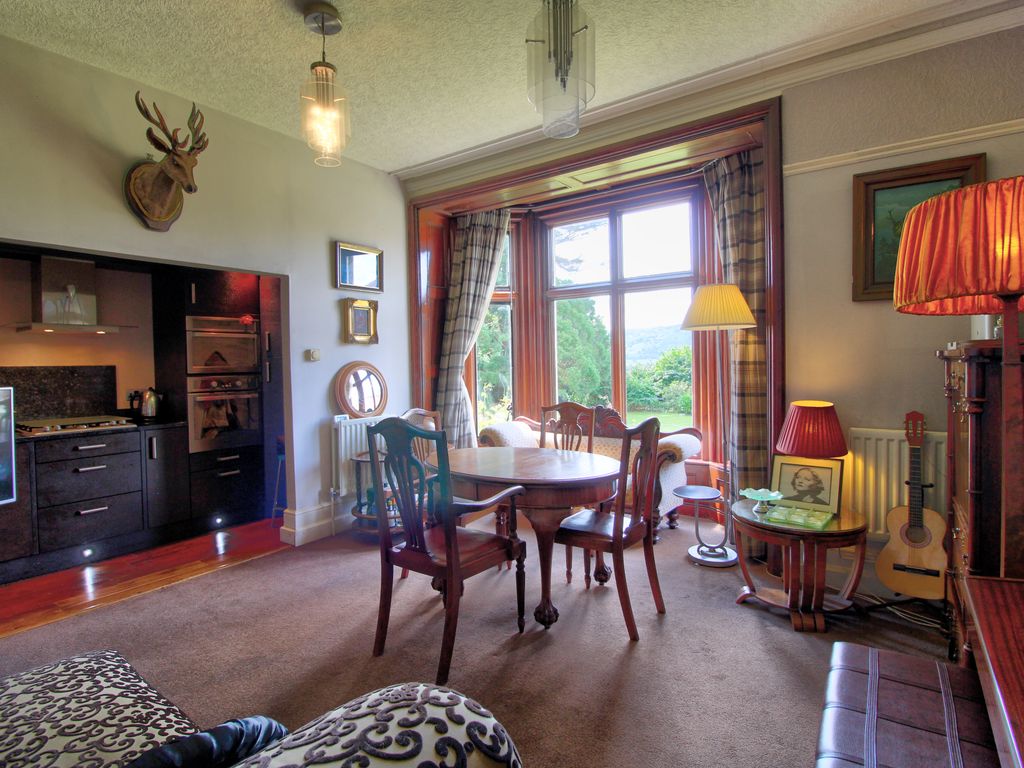 2 bed flat for sale in Lansdown Road, Abergavenny NP7, £350,000