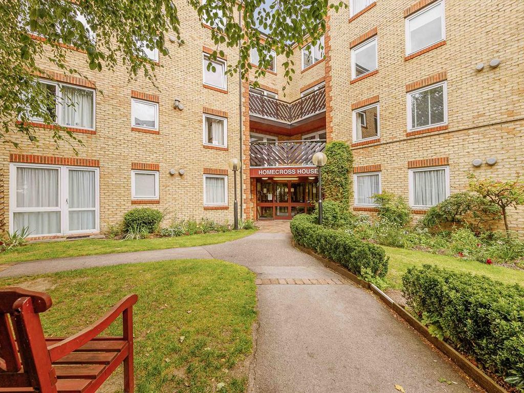 1 bed flat for sale in Homecross House, 21 Fishers Lane, London W4, £375,000