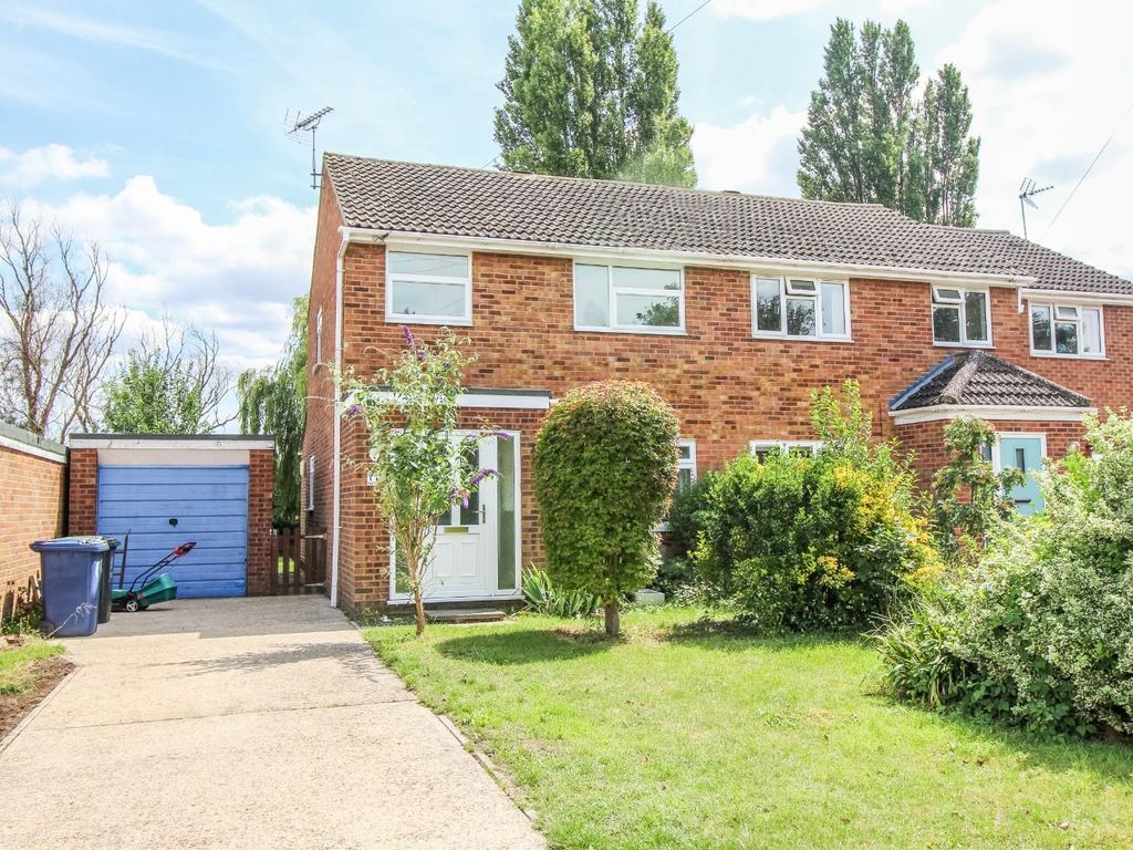 3 bed semi-detached house for sale in Jopling Way, Hauxton, Cambridge CB22, £410,000