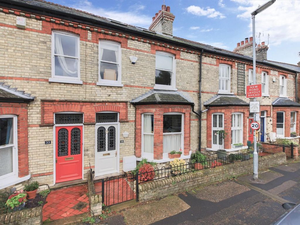 3 bed terraced house for sale in Riverside, Cambridge CB5, £800,000