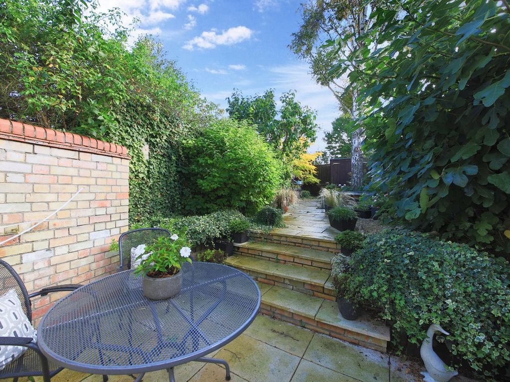 3 bed terraced house for sale in Riverside, Cambridge CB5, £800,000