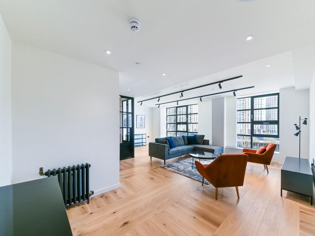 3 bed town house for sale in Townhouse, London City Island, London E14, £1,750,000