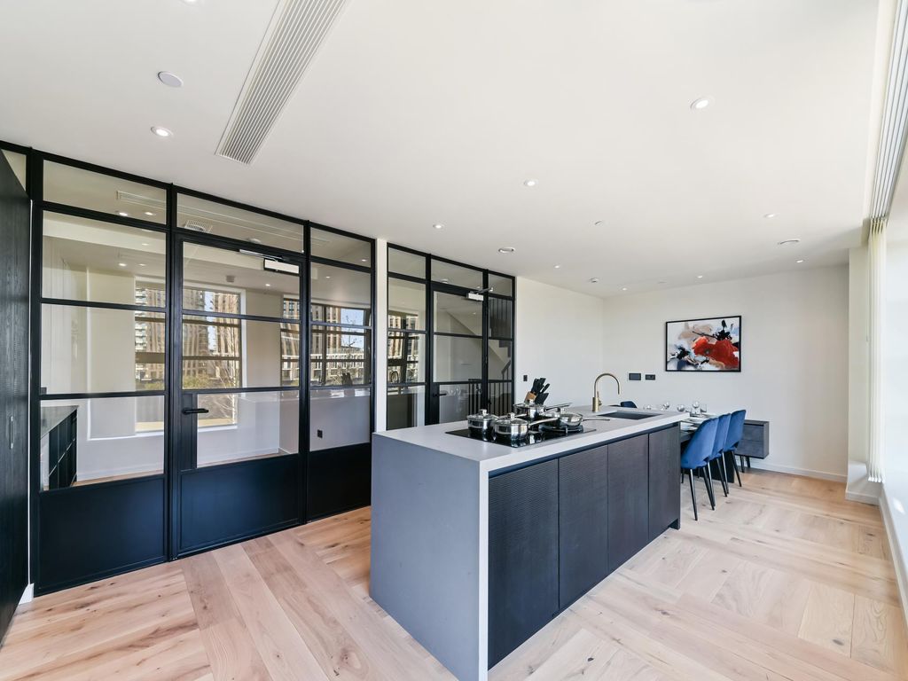3 bed town house for sale in Townhouse, London City Island, London E14, £1,750,000