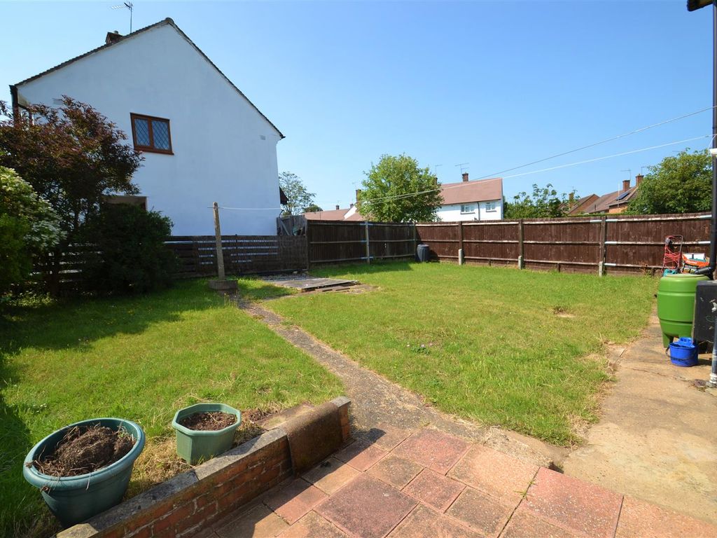 3 bed end terrace house for sale in Kimbolton Green, Borehamwood WD6, £550,000