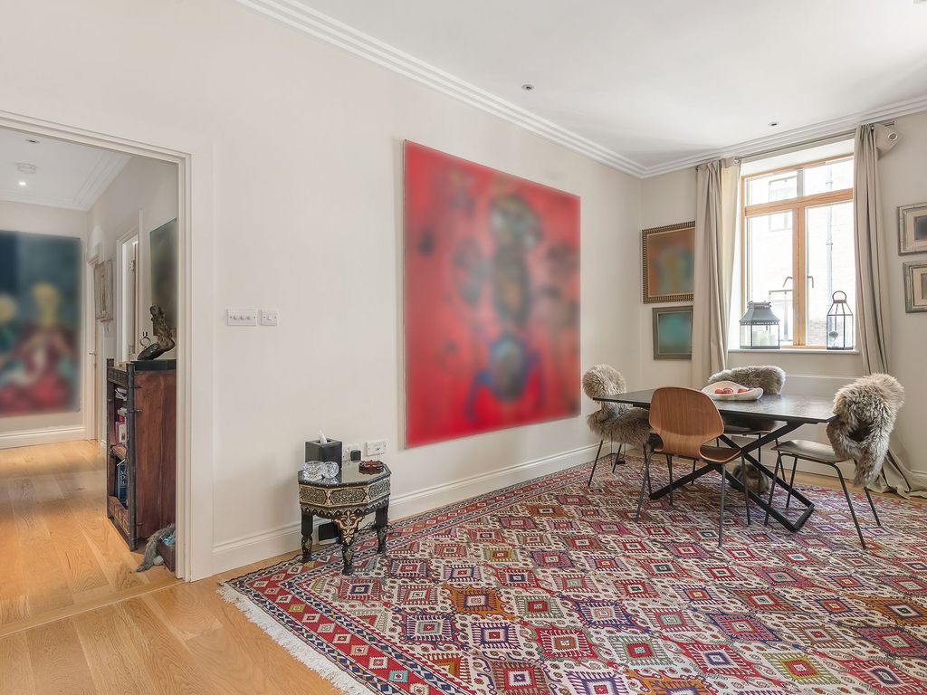 2 bed flat for sale in Dean Ryle Street, London SW1P, £1,250,000