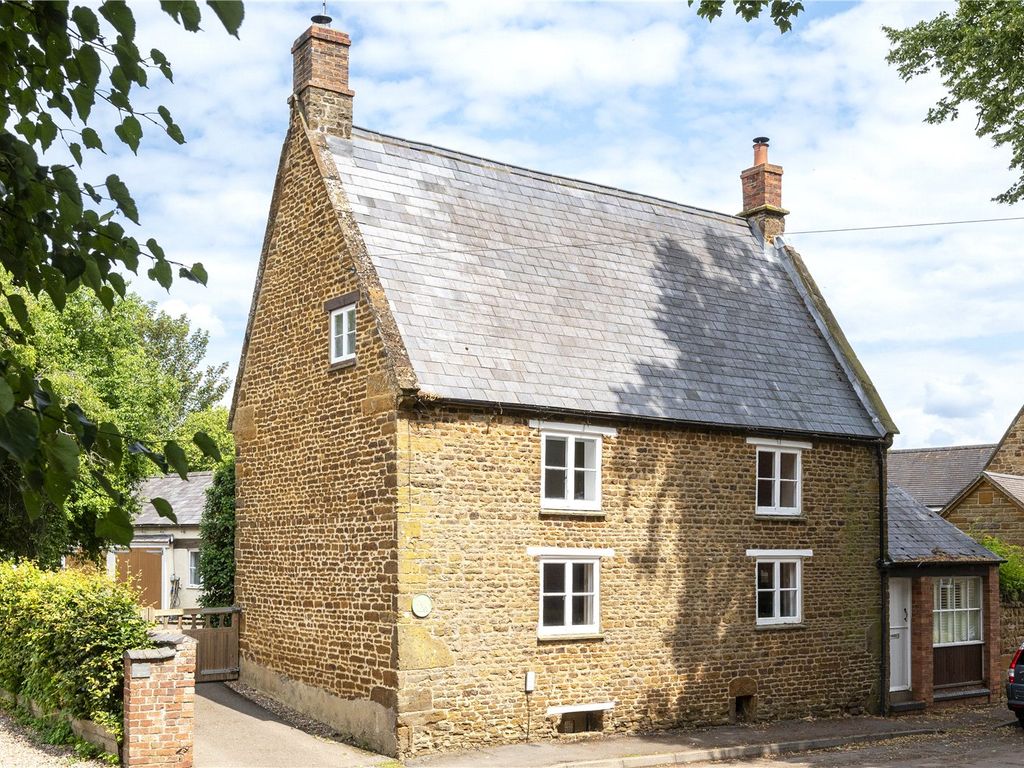 5 bed detached house for sale in High Street, Everdon, Daventry, Northamptonshire NN11, £675,000