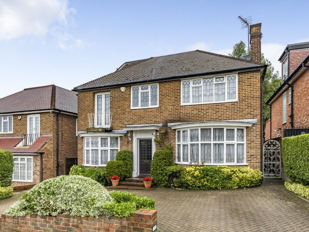 5 bed detached house for sale in Arlington, London N12, £1,600,000