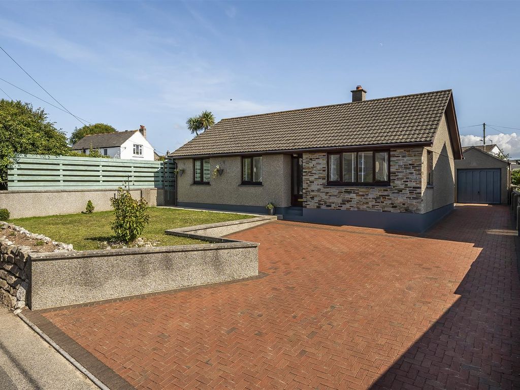 3 bed detached bungalow for sale in Connor Hill, Connor Downs, Hayle TR27, £450,000
