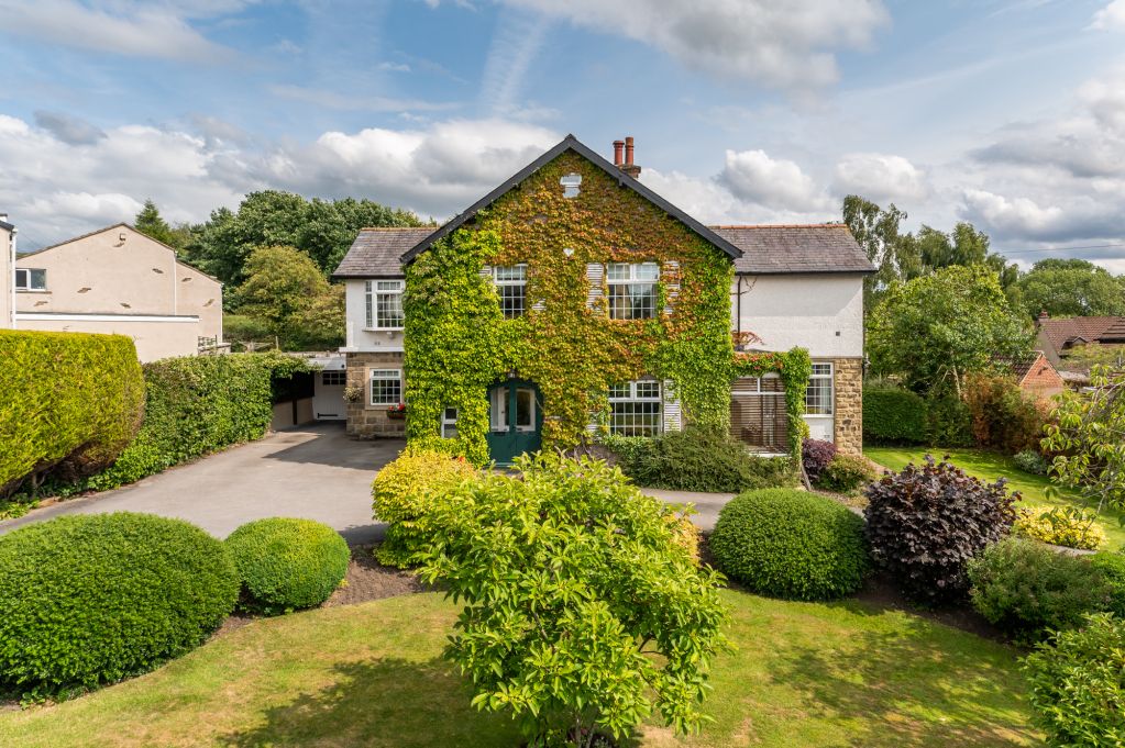 4 bed detached house for sale in Morton Lane, East Morton, West Yorkshire BD20, £685,000