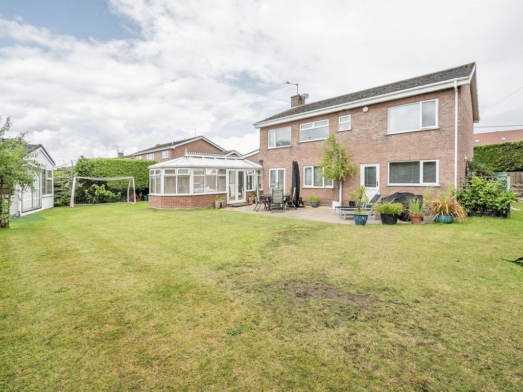 4 bed detached house for sale in Westgate, Hevingham, Norwich NR10, £425,000