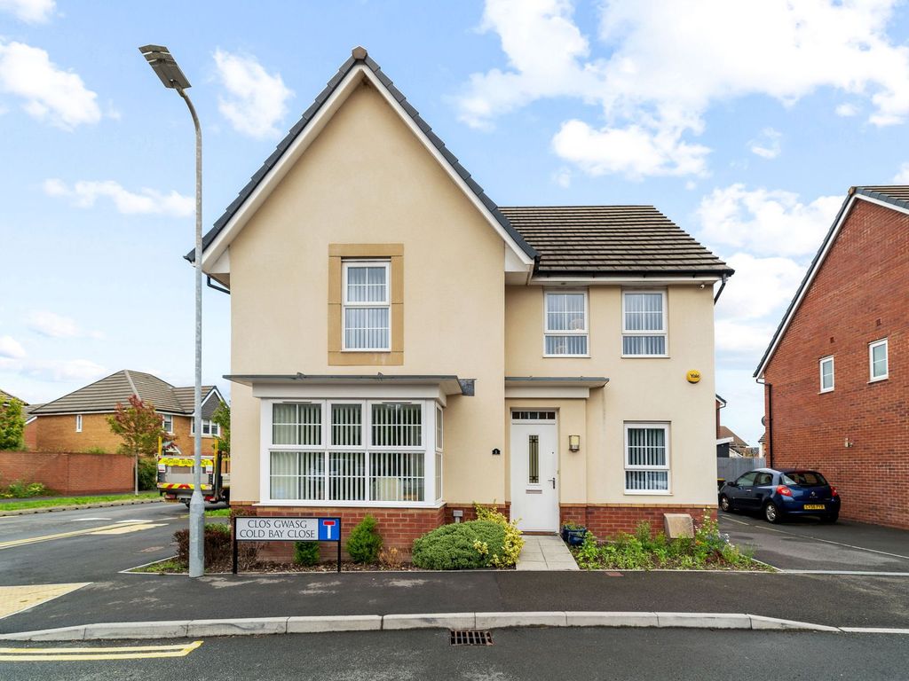 4 bed detached house for sale in Cold Bay Close, Rogerstone NP10, £410,000