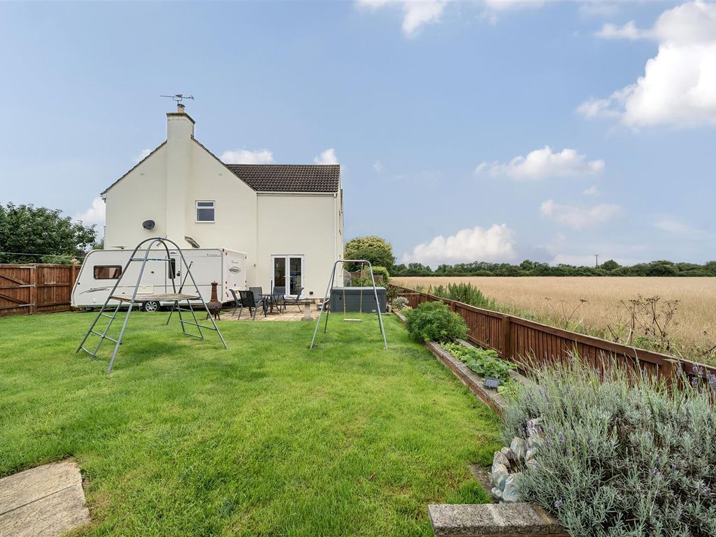 5 bed detached house for sale in Roundwood View, Christian Malford, Chippenham SN15, £650,000