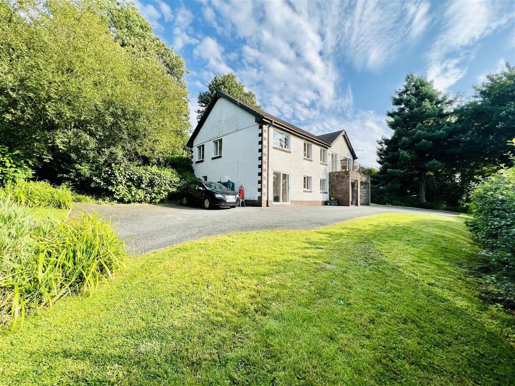 5 bed detached house for sale in Alltwalis Road, Pontarsais, Carmarthen SA32, £485,000
