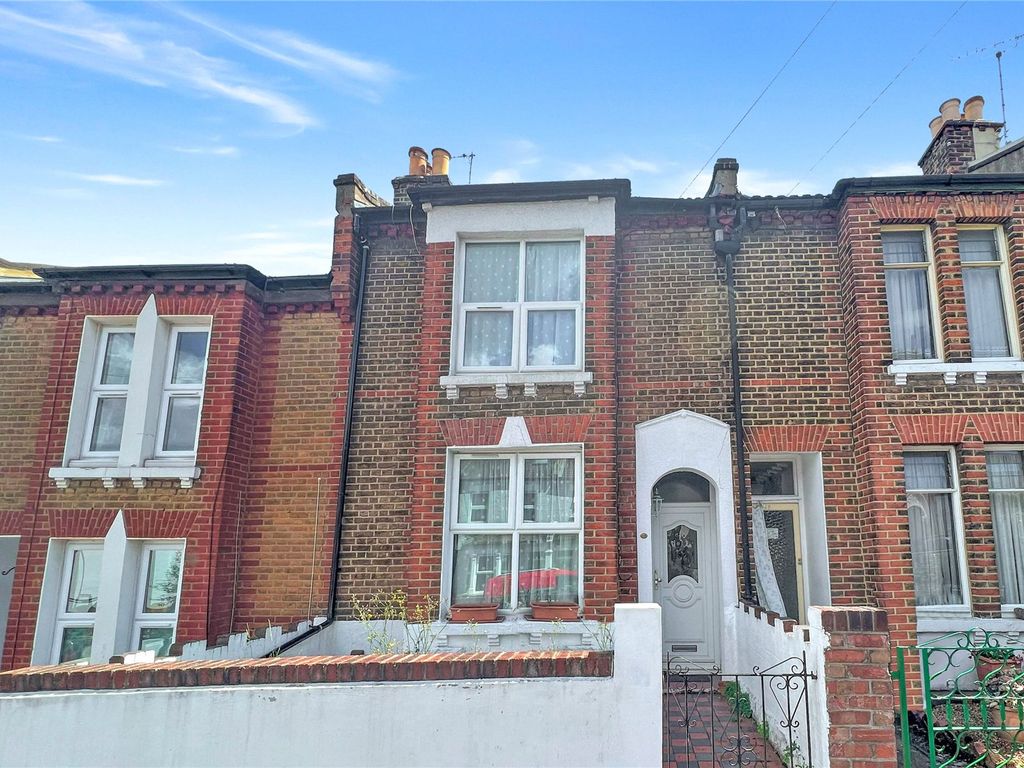 2 bed terraced house for sale in Purrett Road, Plumstead, London SE18, £380,000