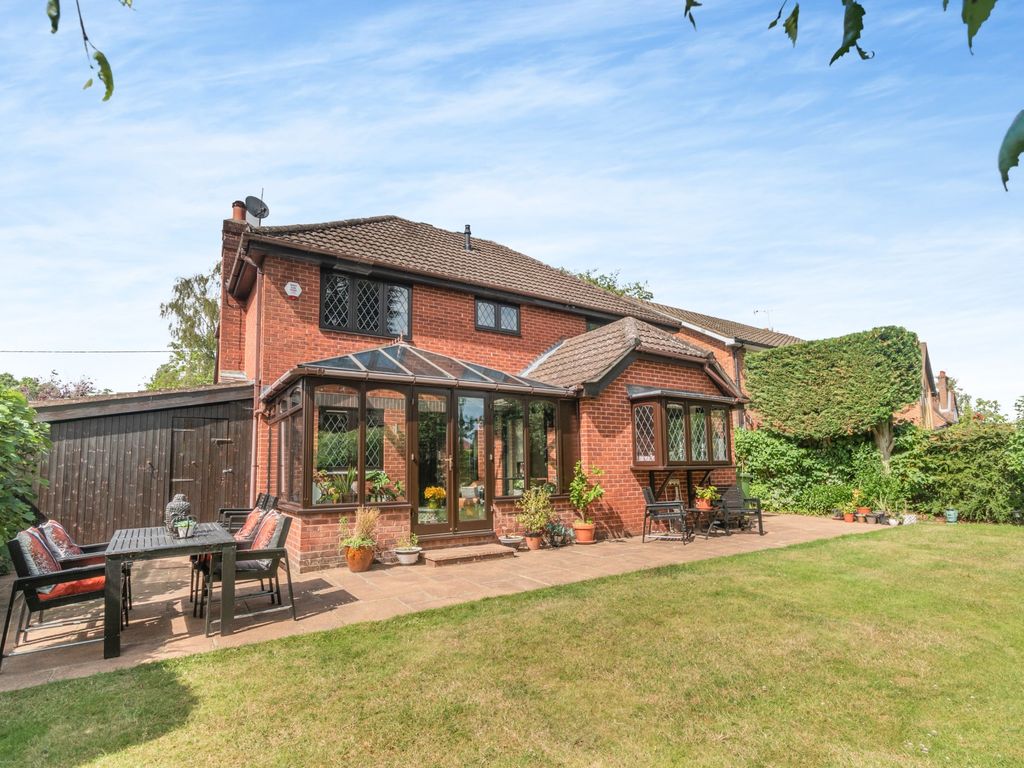 4 bed detached house for sale in Stanley Hill Avenue, Amersham HP7, £1,350,000