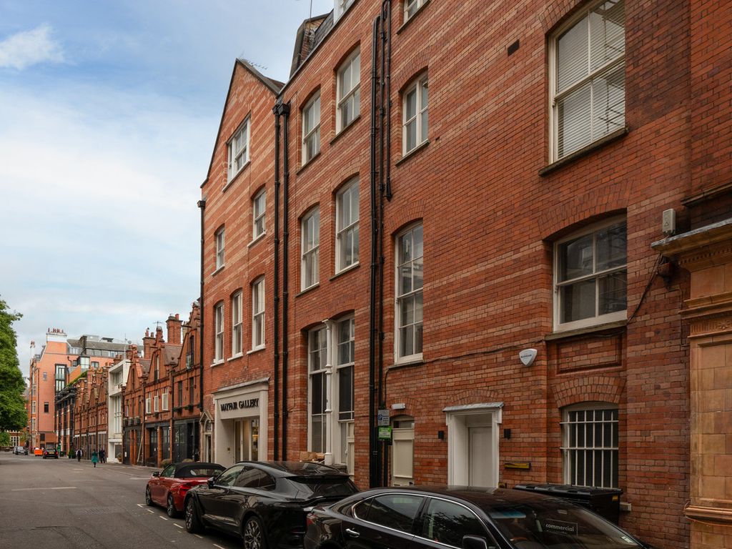 2 bed flat for sale in South Audley Street, London, 2 W1K, £2,850,000