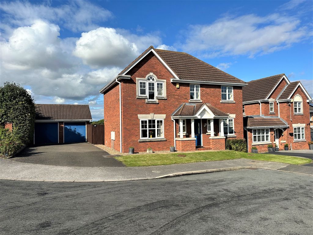 4 bed detached house for sale in Peachwood Close, Gonerby Hill Foot, Grantham NG31, £380,000