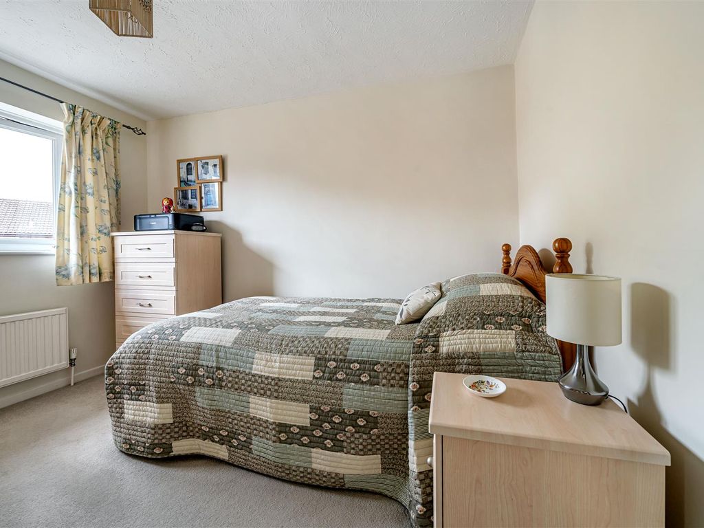 2 bed end terrace house for sale in Jupiter Way, Wokingham, Berkshire RG41, £400,000