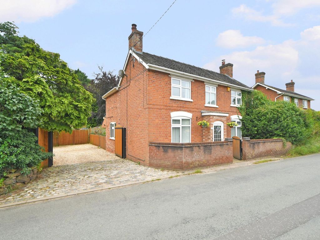 3 bed cottage for sale in Offley Hay, Bishops Offley ST21, £490,000