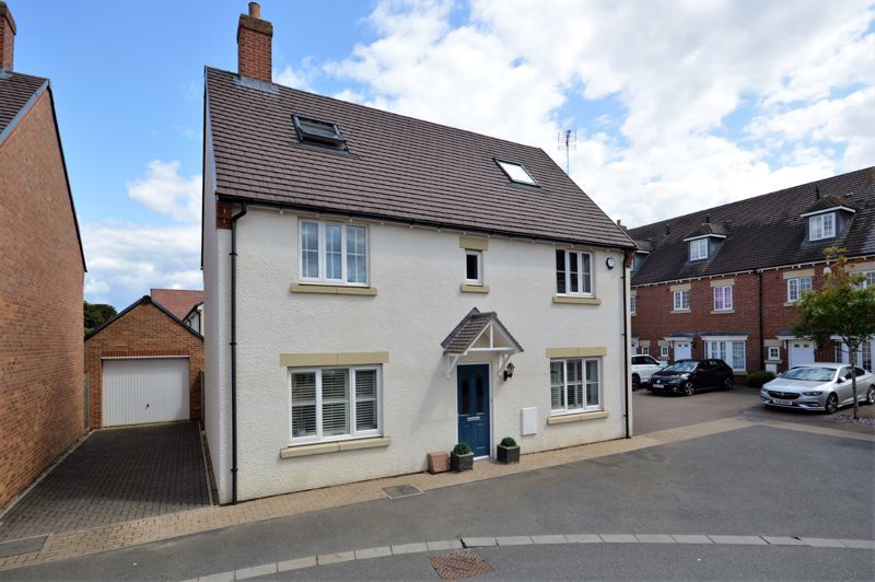 5 bed detached house for sale in Cotts Field, Haddenham, Aylesbury HP17, £665,000