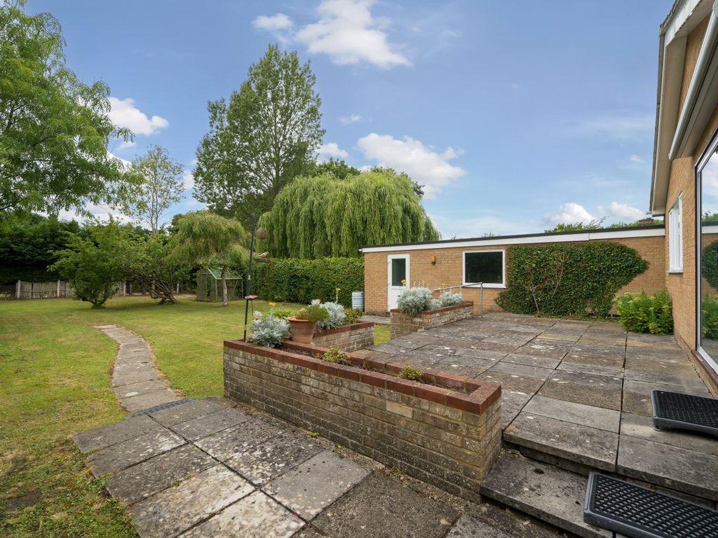 4 bed bungalow for sale in Glaziers Lane, Normandy, Guildford, Surrey GU3, £600,000