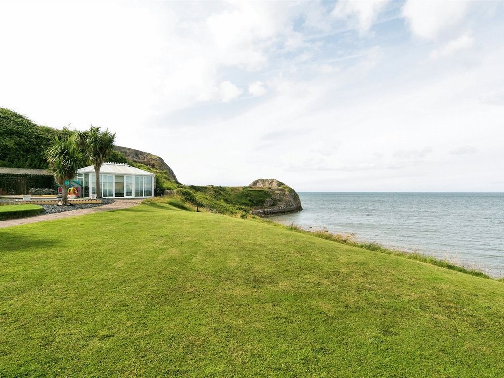 6 bed detached house for sale in Penrhyn Beach East, Penrhyn Bay, Llandudno, Conwy LL30, £895,000