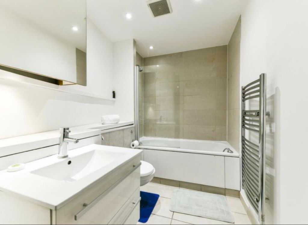 3 bed flat for sale in Praed Street, London W2, £1,450,000