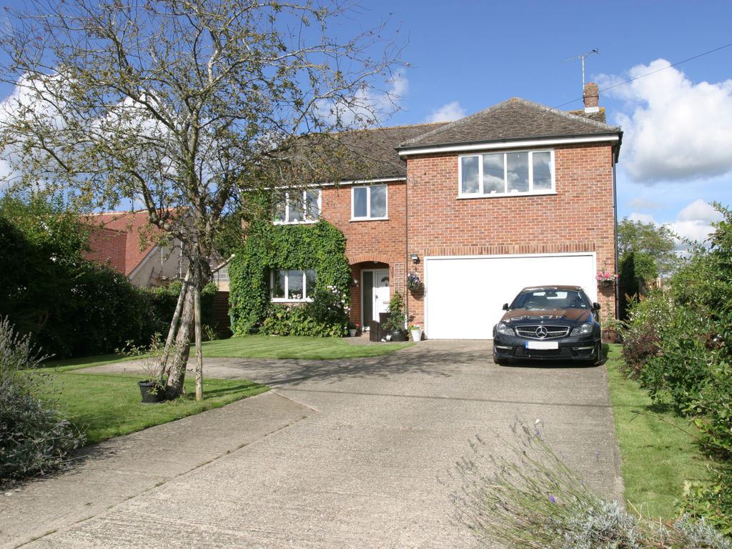5 bed detached house for sale in Upton Road, Upton, Buckinghamshire HP17, £800,000