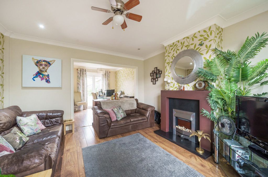 3 bed semi-detached house for sale in Spencer Road, Reading, Berkshire RG2, £355,000