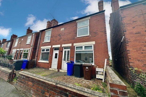2 bed terraced house to rent in Victoria Road, Sheffield S20, £850 pcm