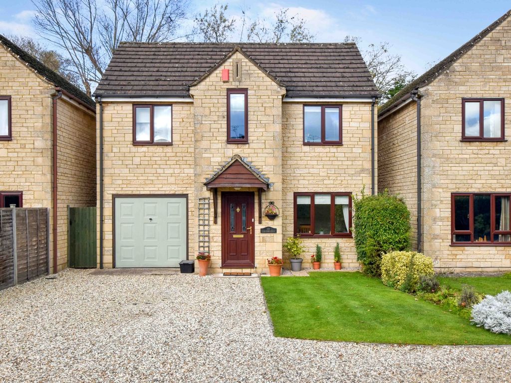 4 bed detached house for sale in Boxbush Road, South Cerney, Cirencester GL7, £585,000