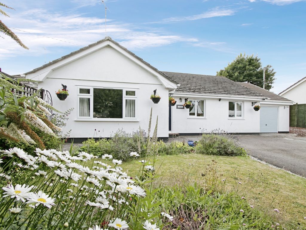 3 bed bungalow for sale in Point Mills, Chacewater, Truro, Cornwall TR4, £475,000