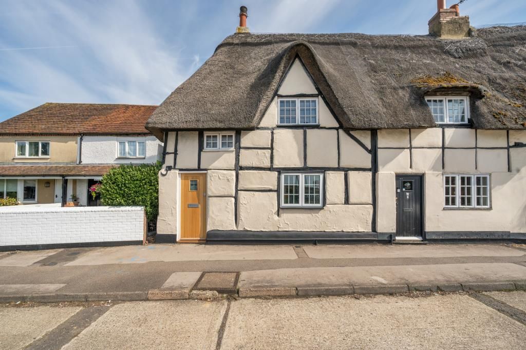 3 bed cottage for sale in Thatcham, Berkshire RG18, £350,000