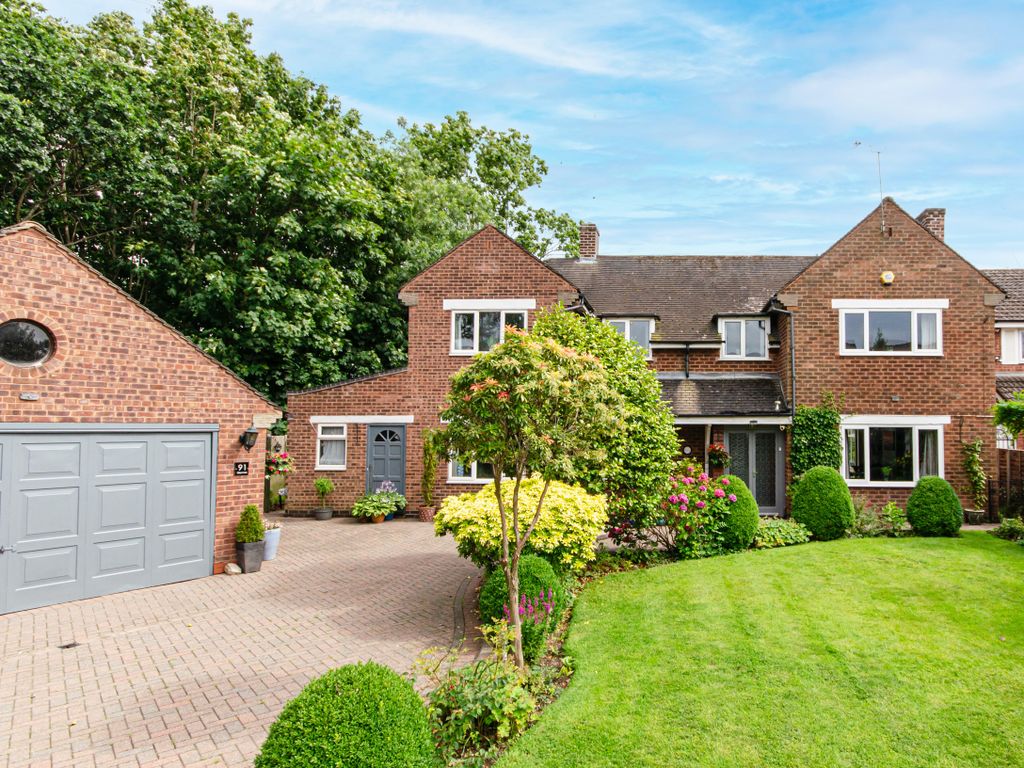 5 bed detached house for sale in Coton Lane, Tamworth B79, £650,000