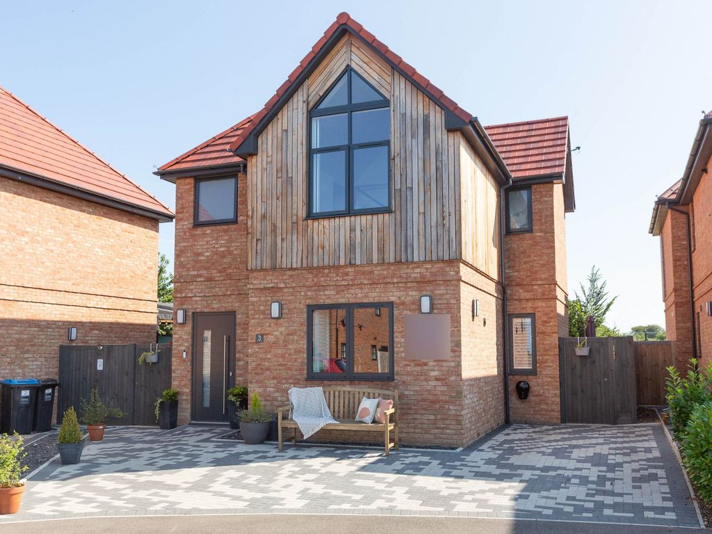 3 bed detached house for sale in St. Nicholas Park, St. Nicholas At Wade CT7, £499,995