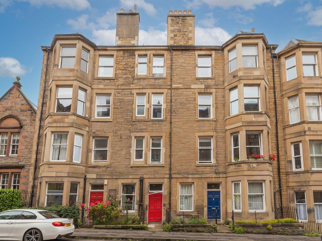 5 bed flat for sale in Montpelier, Bruntsfield, Edinburgh EH10, £475,000