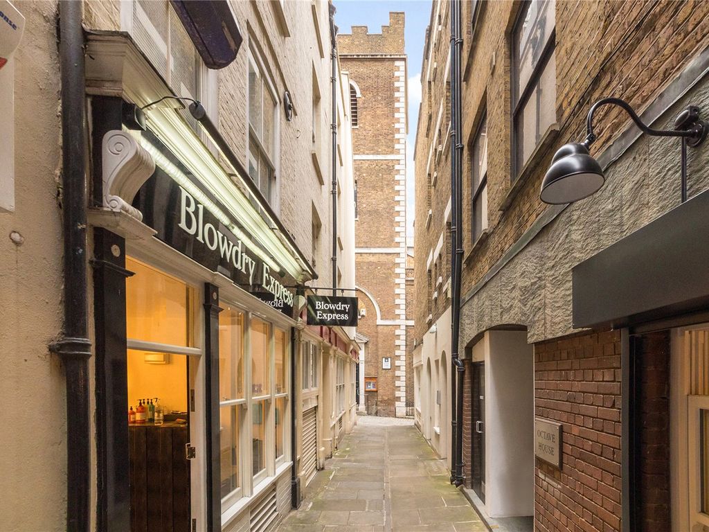 1 bed flat for sale in Botolph Alley, Tower Bridge EC3R, £475,000