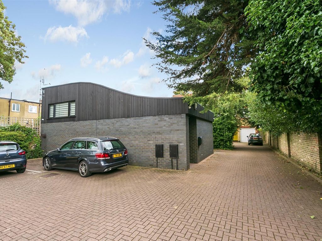 3 bed detached house for sale in Falstaff Mews, Hampton Hill, Hampton TW12, £750,000