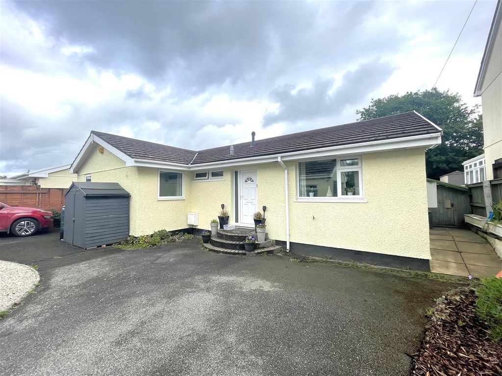 3 bed detached bungalow for sale in Kelly Bray, Callington PL17, £350,000